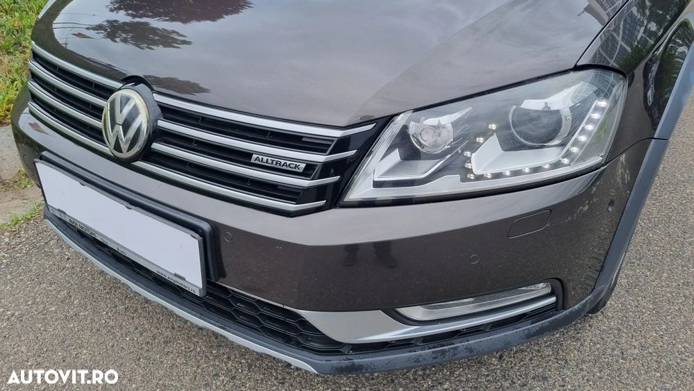 Volkswagen Passat 2.0 TDI 4Motion BlueMotion Technology DSG Highline - 25