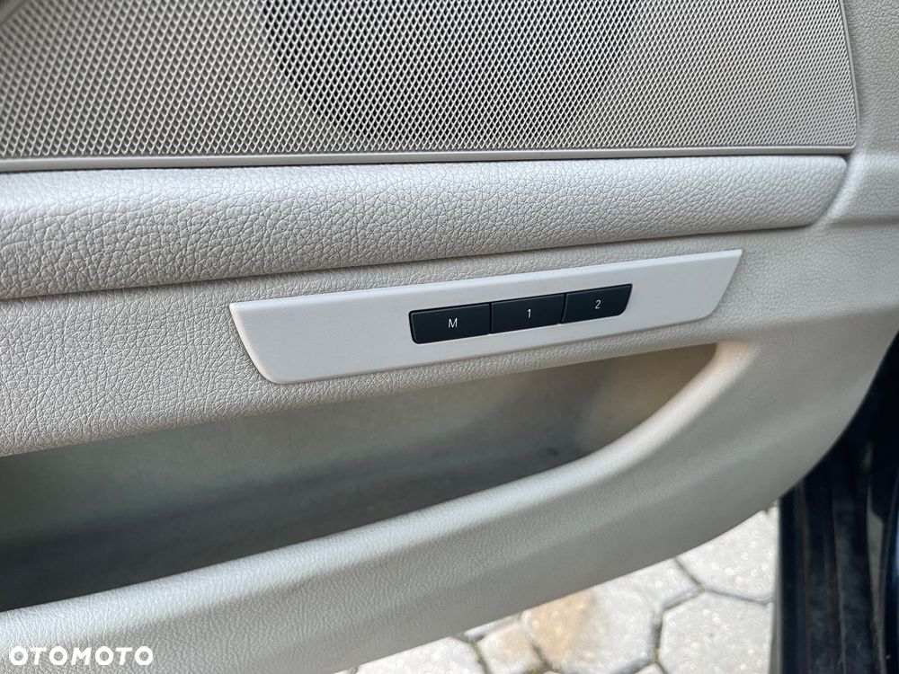 BMW Seria 5 - 12