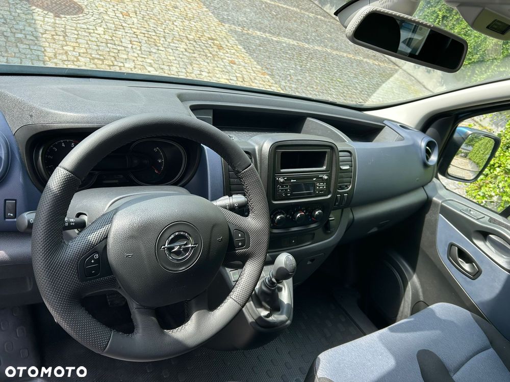 Opel Vivaro - 20