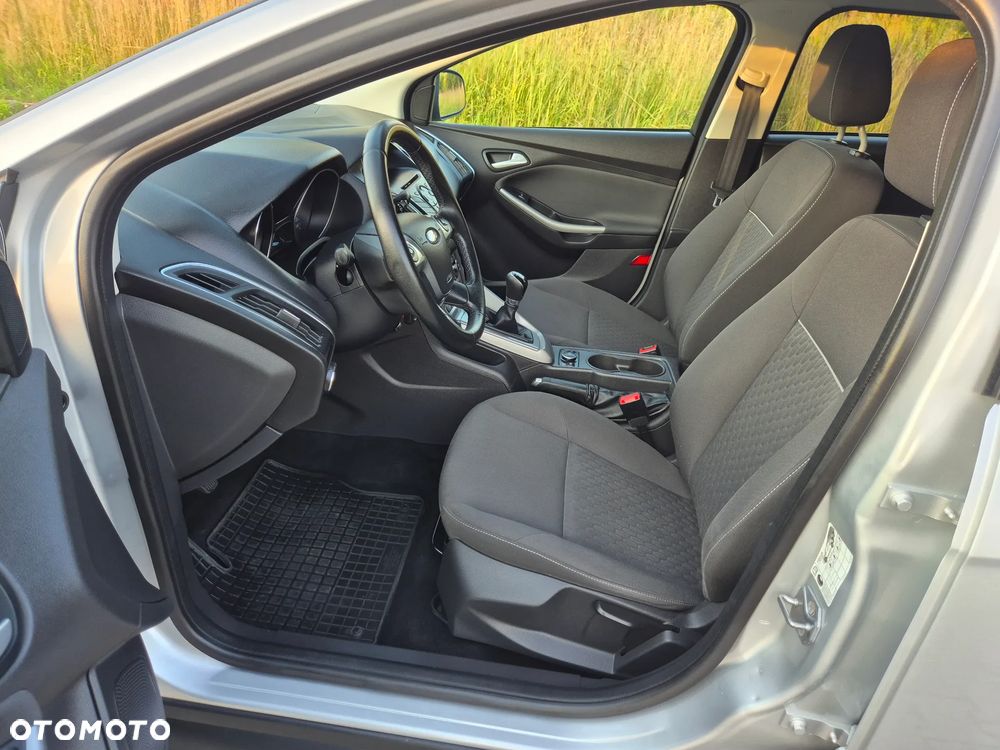 Ford Focus - 28