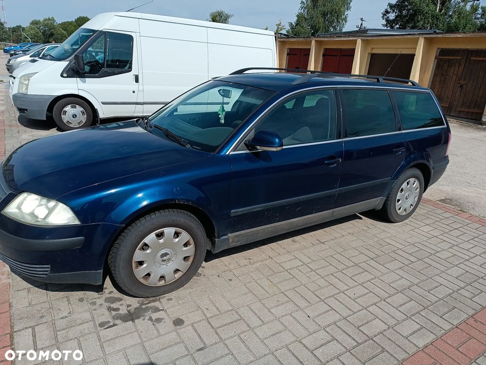 Volkswagen Passat 1.9 TDI Trendline - 1