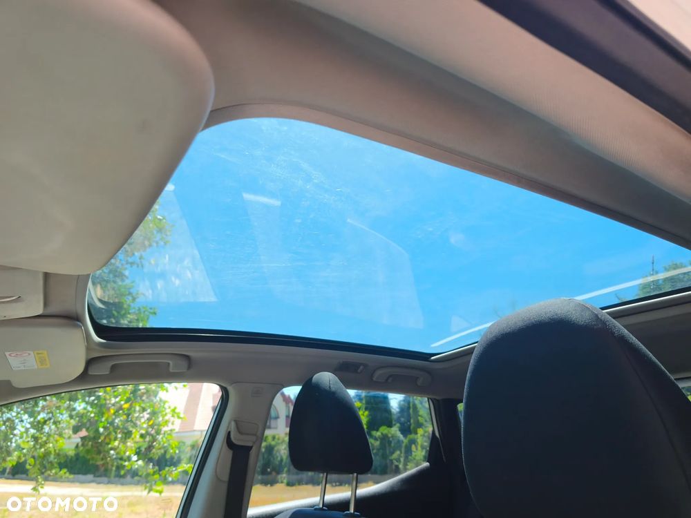 Nissan Qashqai 1.5 dCi N-Connecta - 16