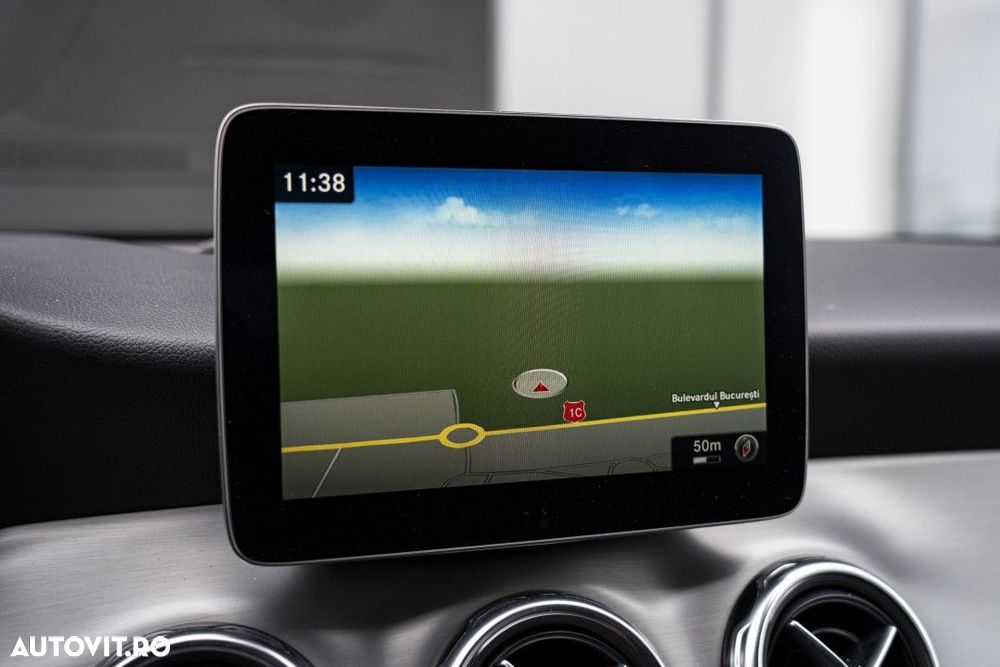 Mercedes-Benz GLA 220 4MATIC - 34