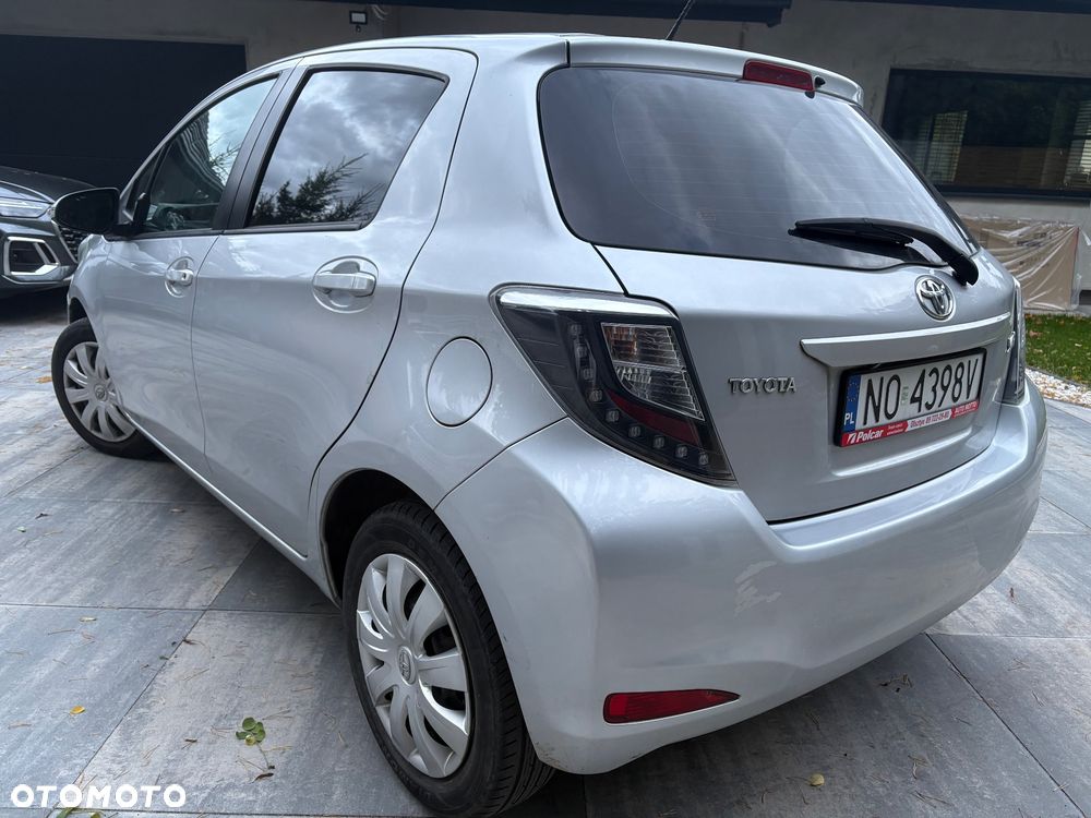Toyota Yaris 2014 photo 5