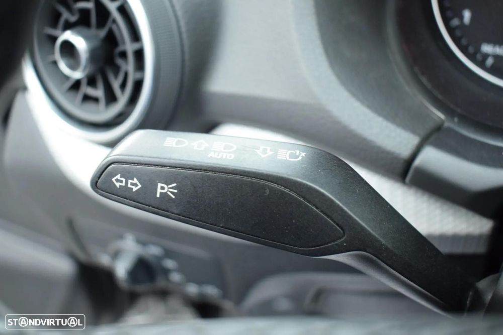 Audi Q2 30 TFSI Advanced - 11