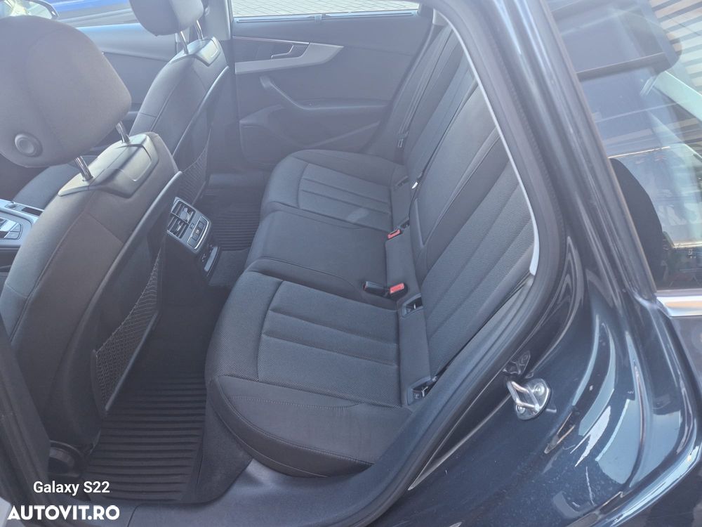 Audi A4 2.0 40 TFSI quattro S tronic MHEV Basic - 17