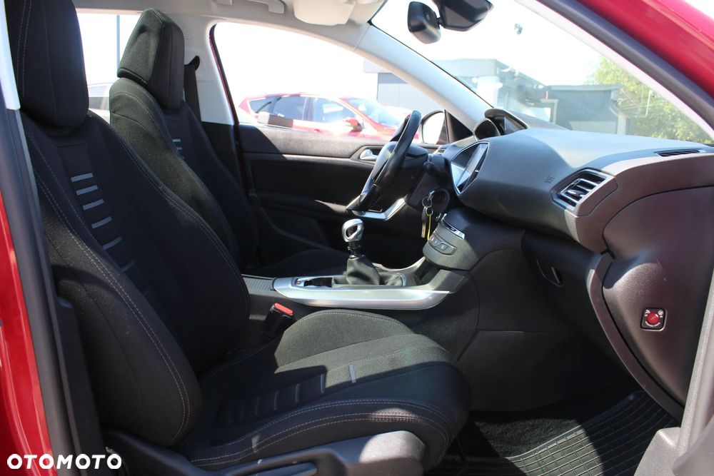 Peugeot 308 2.0 HDi Allure - 24