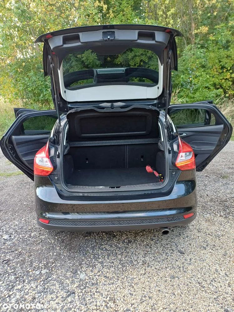 Ford Focus 1.6 EcoBoost Trend Sport - 16