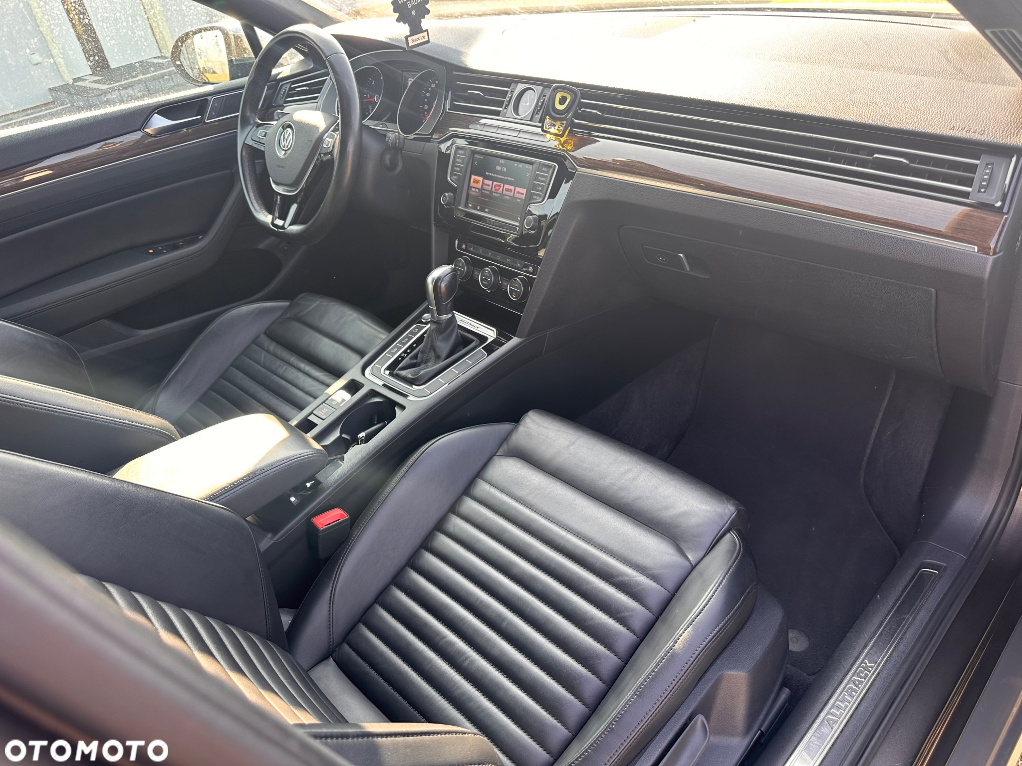 Volkswagen Passat Variant 2.0 TDI SCR 4Motion DSG (BMT) Highline - 12