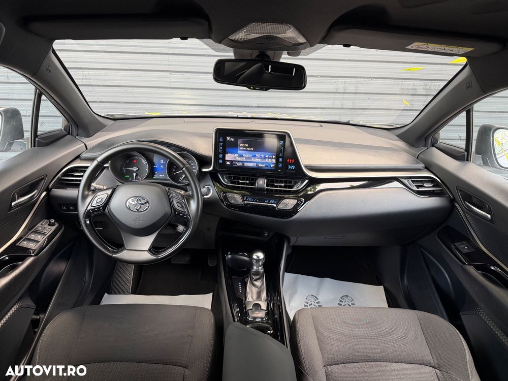 Toyota C-HR Style - 7