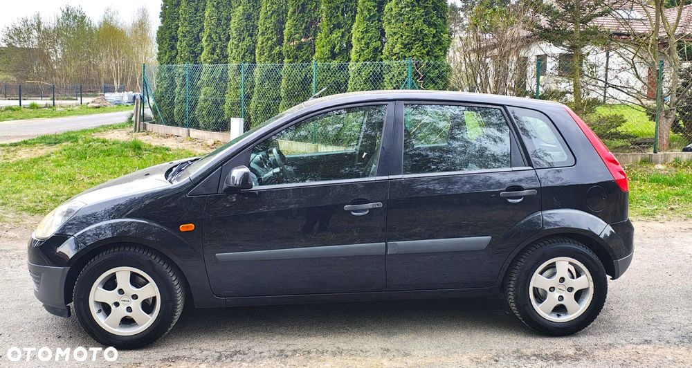 Ford Fiesta 1.3 Ambiente - 12