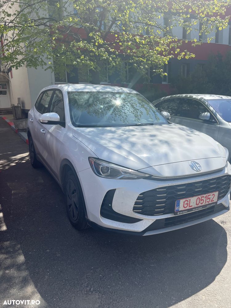 MG ZS HEV 1.5 GSI AT Explore - 1