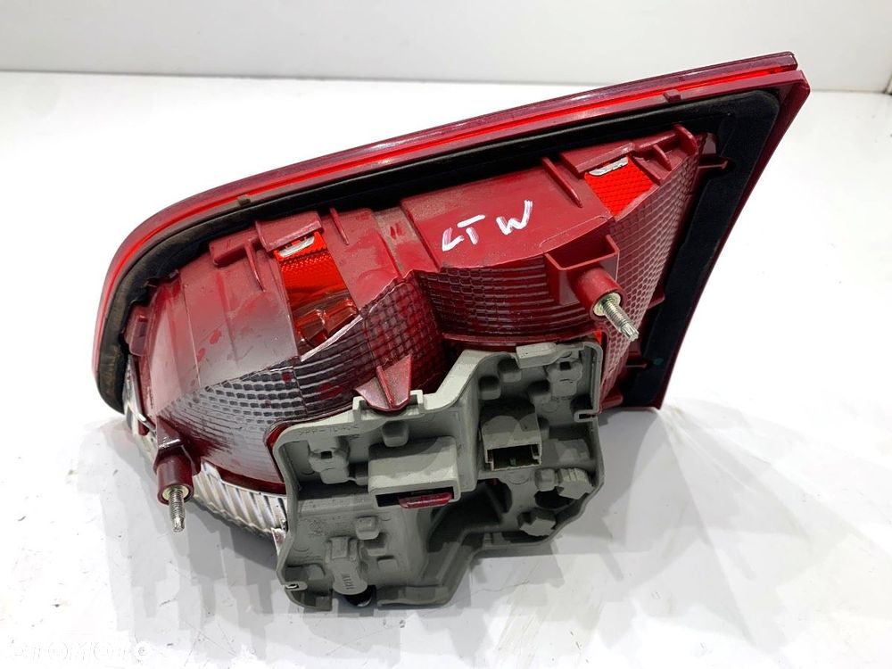 LAMPA TYŁ LEWA WEWNĘTRZNA  VW SHARAN (7N1, 7N2) 2010 - 2022 2.0 TDI 103 kW [140 KM] olej napędowy - 2