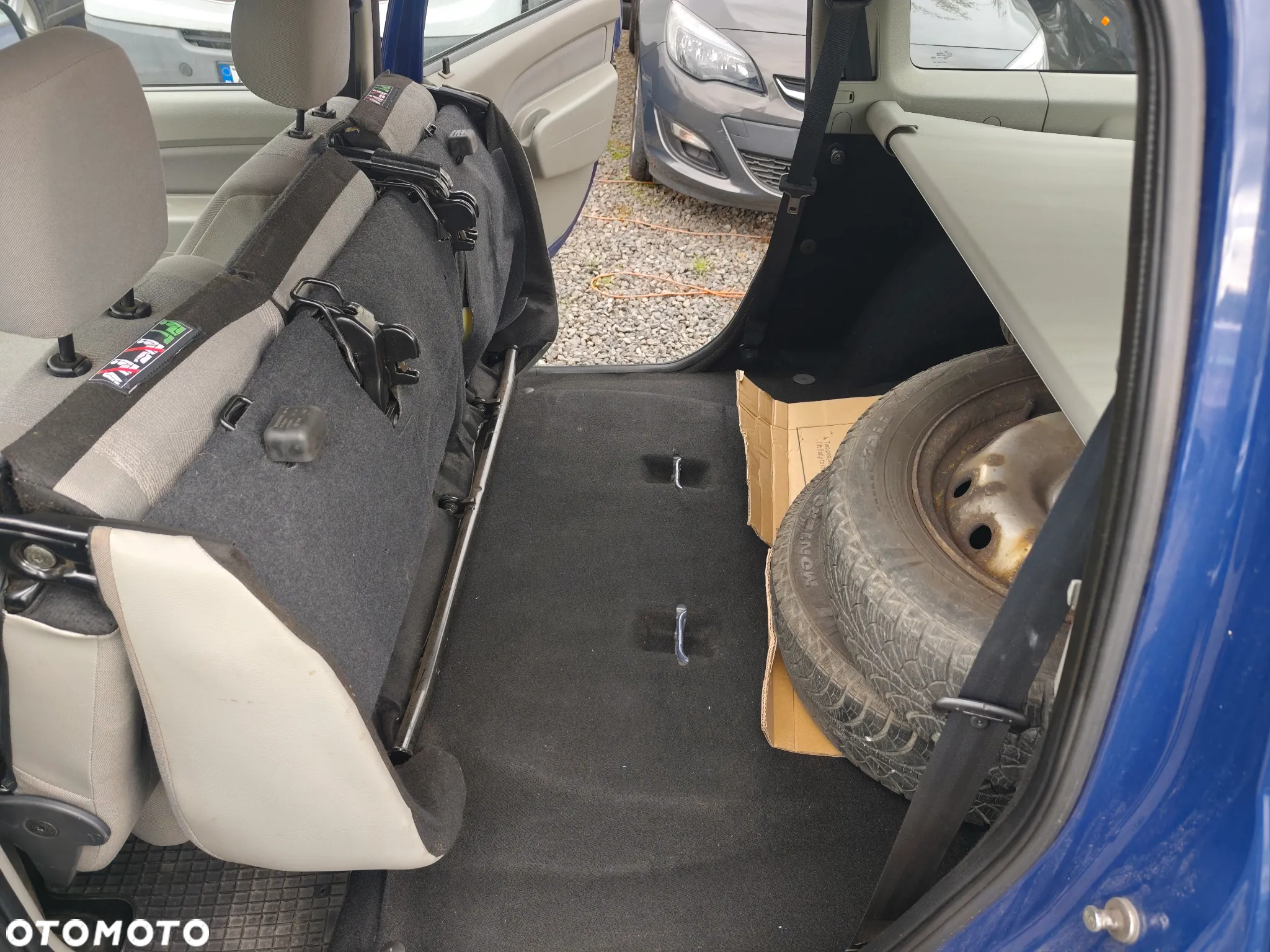 Dacia Logan MCV 1.6 Ambiance - 14