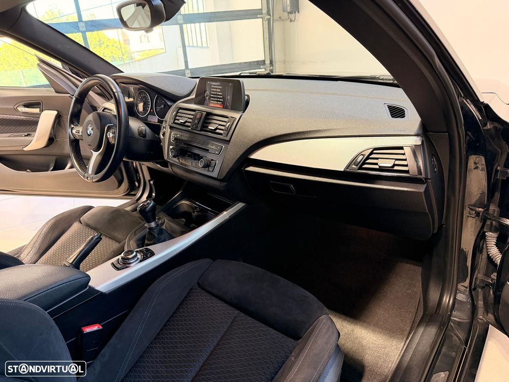 BMW 118 d Pack M - 11