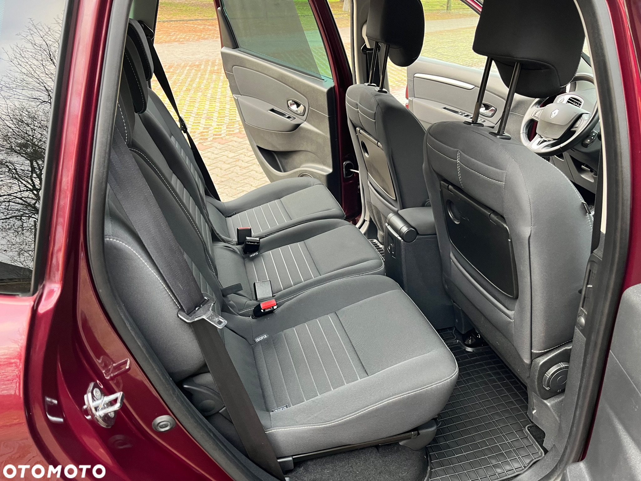 Renault Scenic ENERGY TCe 130 BOSE EDITION - 12