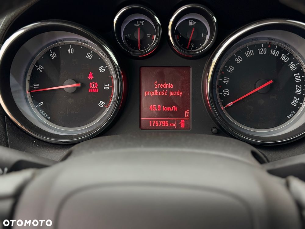 Opel Astra 1.6 Turbo Sport - 20