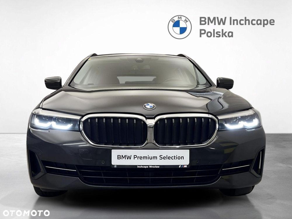 BMW Seria 5 520d xDrive mHEV sport - 9