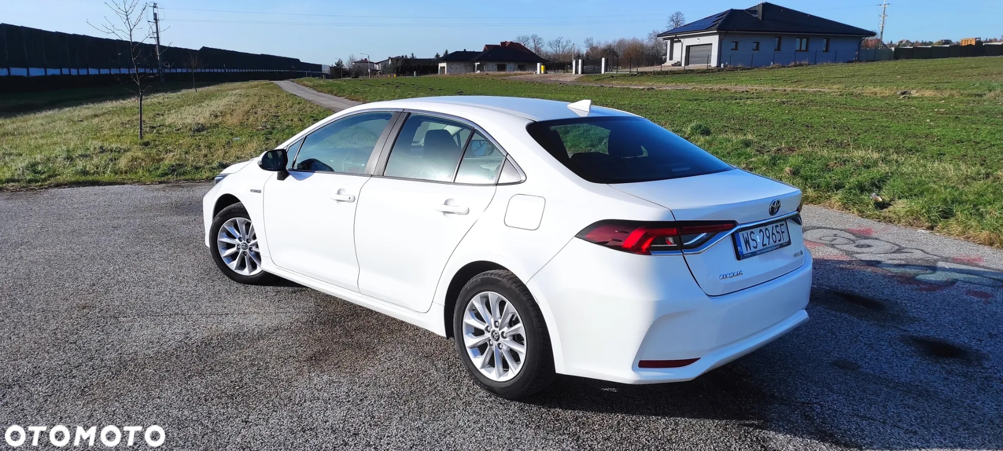 Toyota Corolla 1.8 Hybrid Comfort - 9