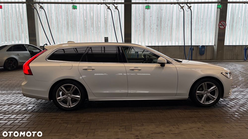 Volvo V90 D4 SCR Momentum Pro - 6