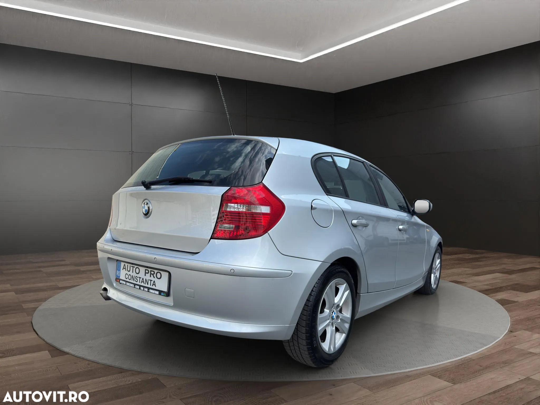 BMW Seria 1 118d DPF - 3