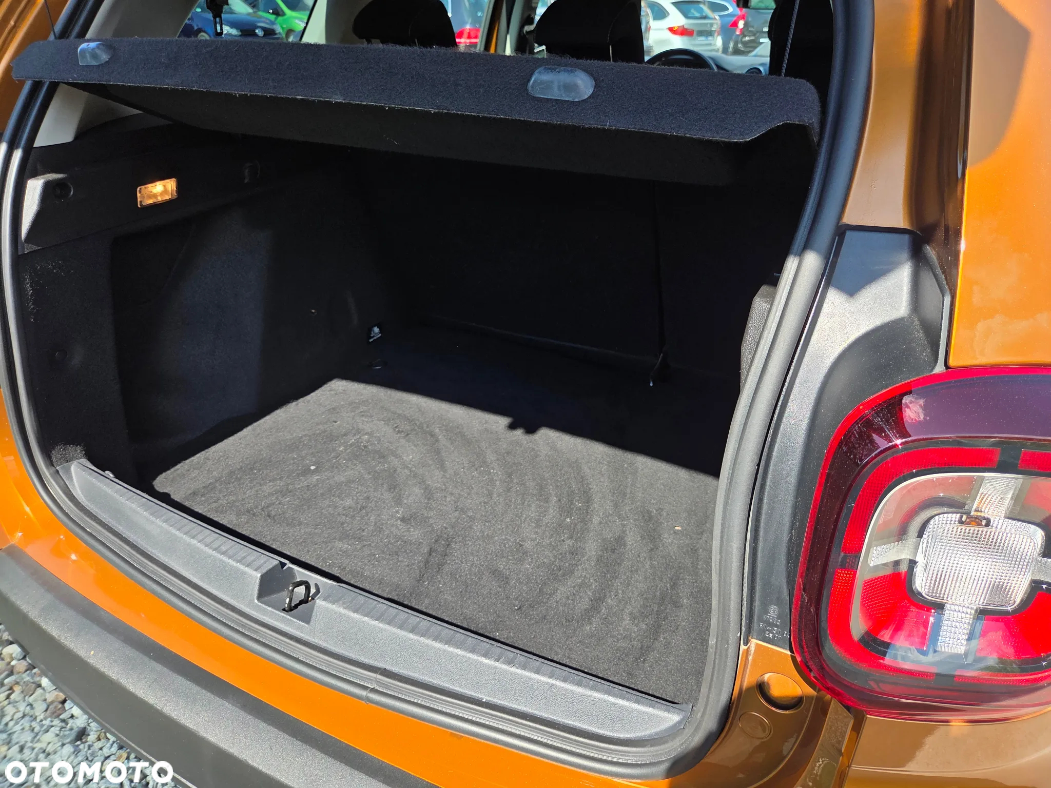 Dacia Duster 1.6 SCe Connected by Orange - 26
