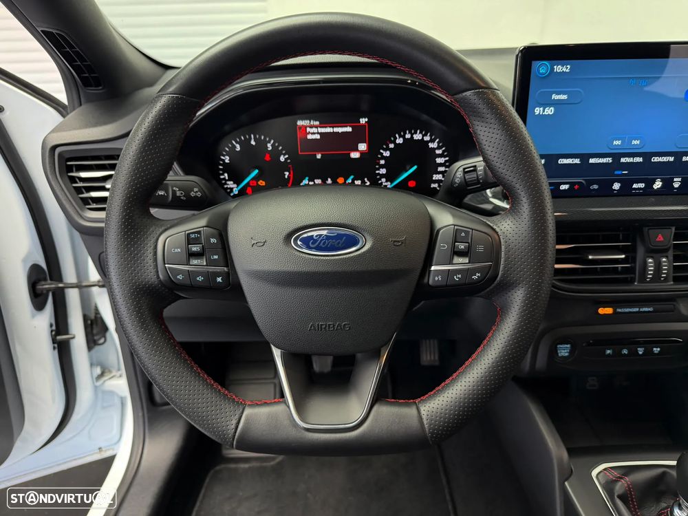 Ford Focus 1.0 EcoBoost MHEV ST-Line - 13