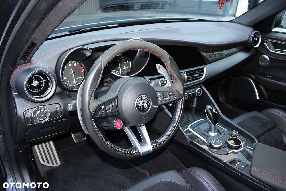 Alfa Romeo Giulia 2.9 Bi Turbo V6 Quadrifoglio - 19