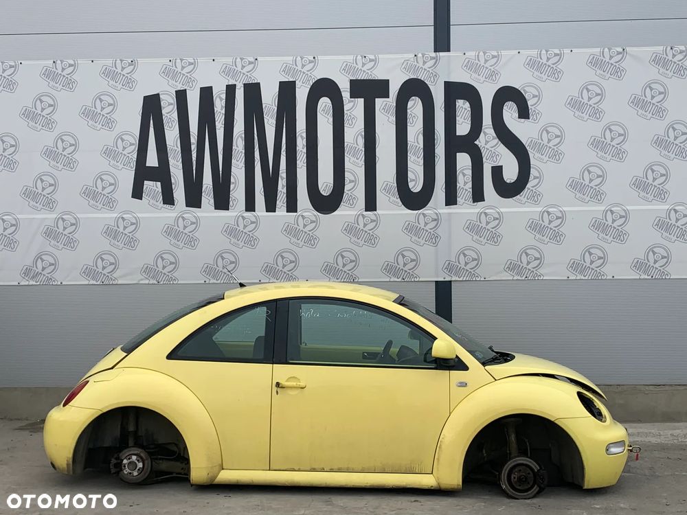 VOLKSWAGEN NEW BEETLE 1999 *SAMOCHÓD NA CZĘŚCI* 4452 MASKA, LAMPA, DRZWI, LUSTERKO, ZDERZAK, GRILL, BŁOTNIK, KLAPA, BELKA, DESKA, FOTELE, KANAPA, ĆWIARTKA KIEROWNICA, TARCZE, ZACISKI, ZAWIESZENIE, KOMPLETNY PRZÓD, KOMPLETNY TYŁ, LICZNIK, ZEGARY, PRAWE LEWE PRZÓD TYŁ - 3