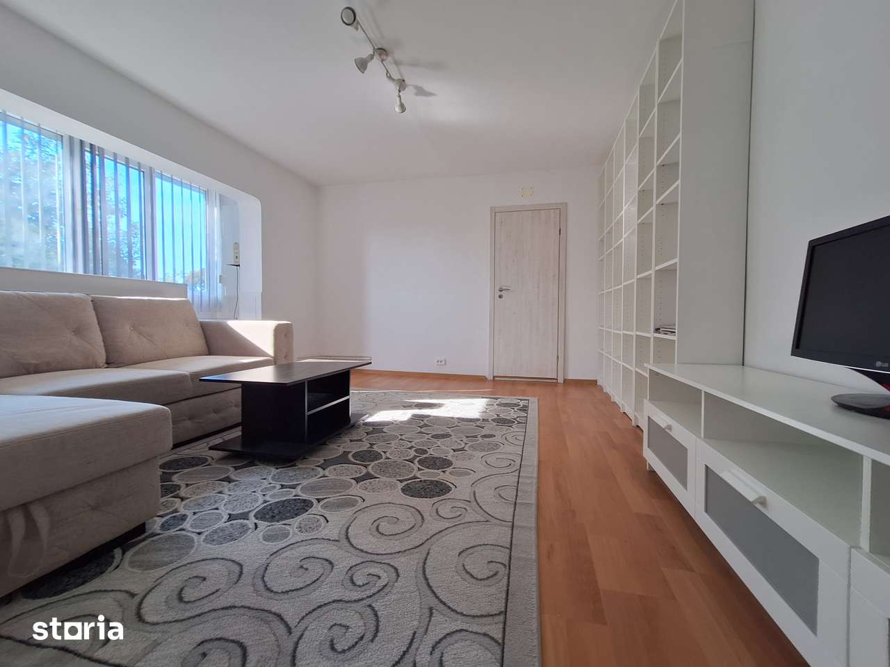 Apartament cu 3 camere-67 mp-Centrala proprie-3 AC-Mobilat si utilat-F — fotografia 3