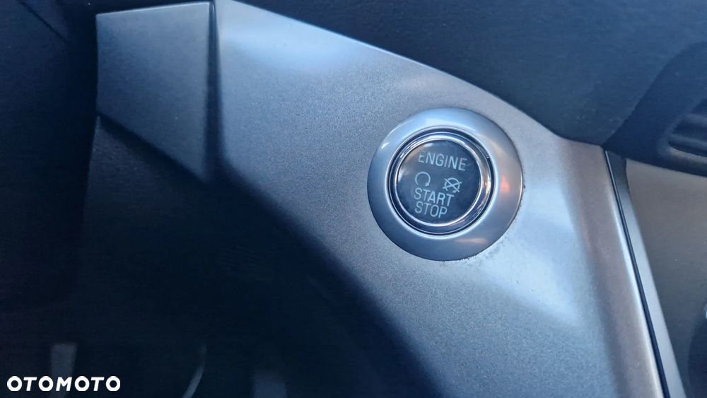 Ford Kuga 1.6 EcoBoost 2x4 Titanium - 14