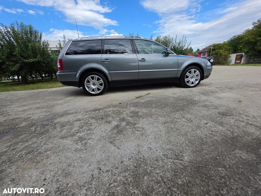 Volkswagen Passat 1.9TDI Highline - 8