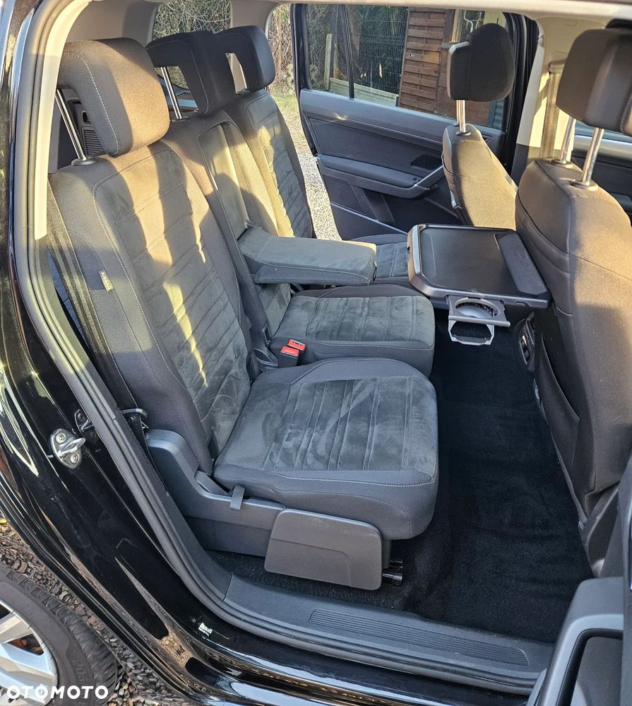 Volkswagen Touran 2.0 TDI SCR Comfortline - 20