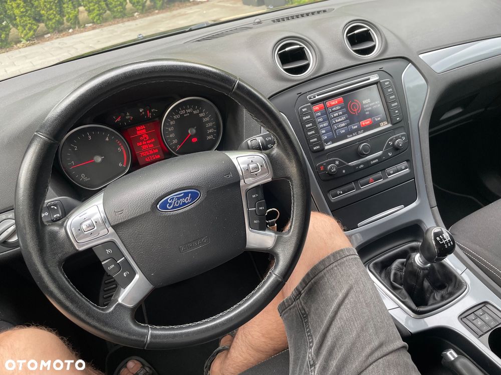 Ford Mondeo - 21