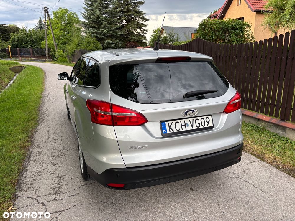 Ford Focus 1.5 TDCi SYNC Edition - 4