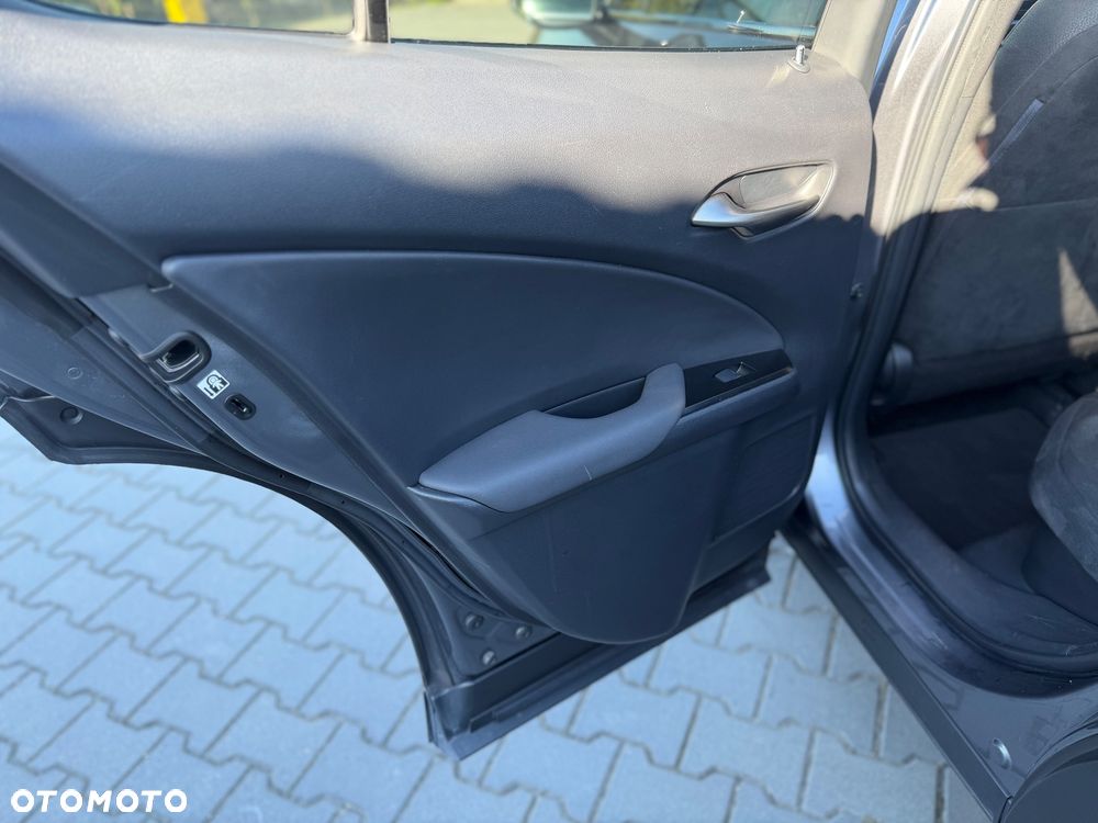 Lexus UX 250h Elegance 2WD - 12