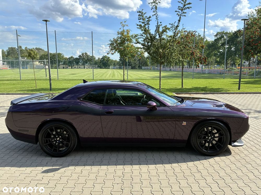 Dodge Challenger 6.4 Scat Pack - 6