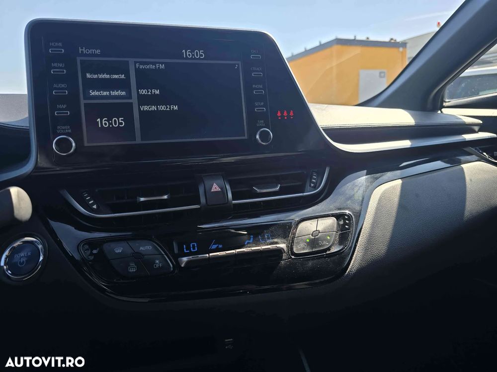 Toyota C-HR - 13