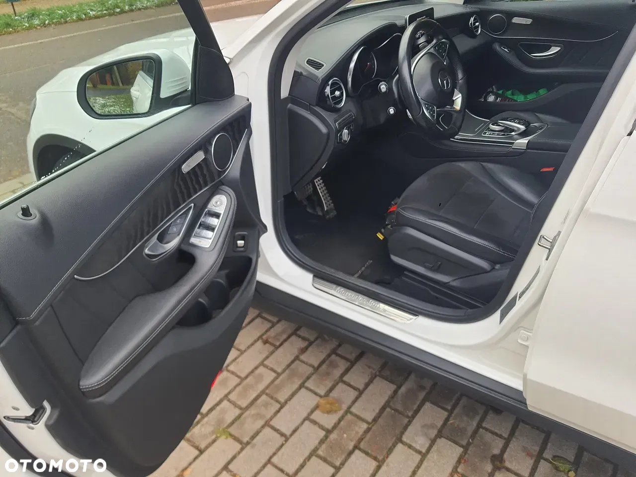 Mercedes-Benz GLC 250 4-Matic - 4