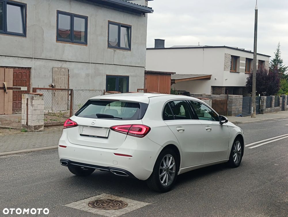 Mercedes-Benz Klasa A 200 d 8G-DCT AMG Line - 4