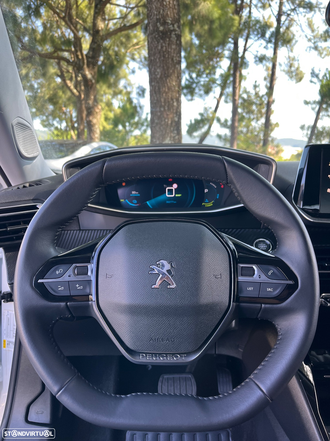Peugeot e-2008 50 kWh Allure Pack - 10