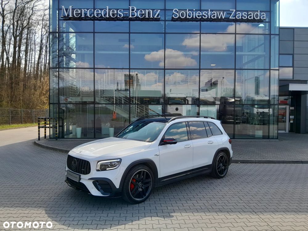 Mercedes-Benz GLB - 1