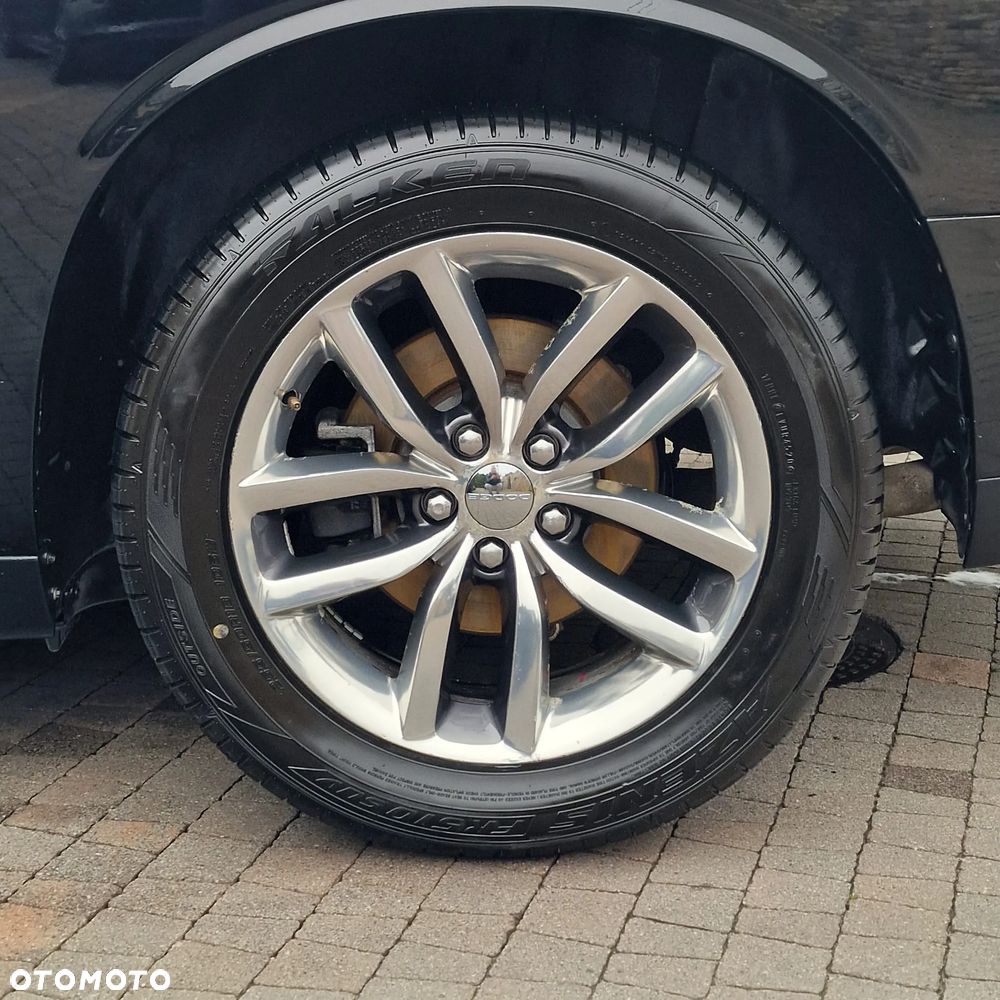 Dodge Challenger - 8