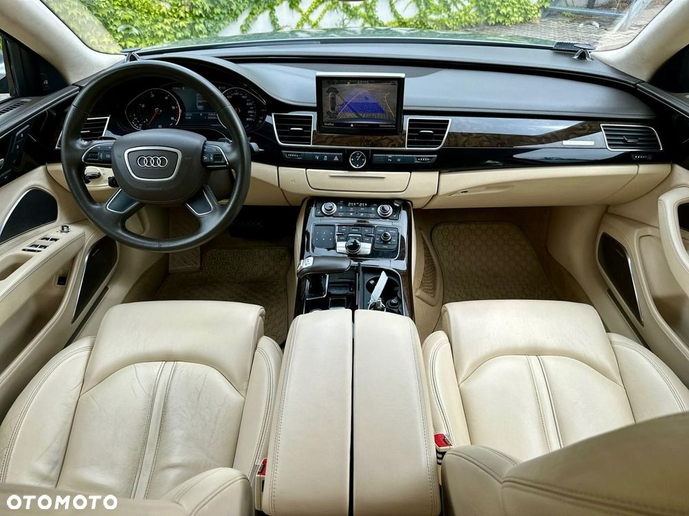 Audi A8 - 7