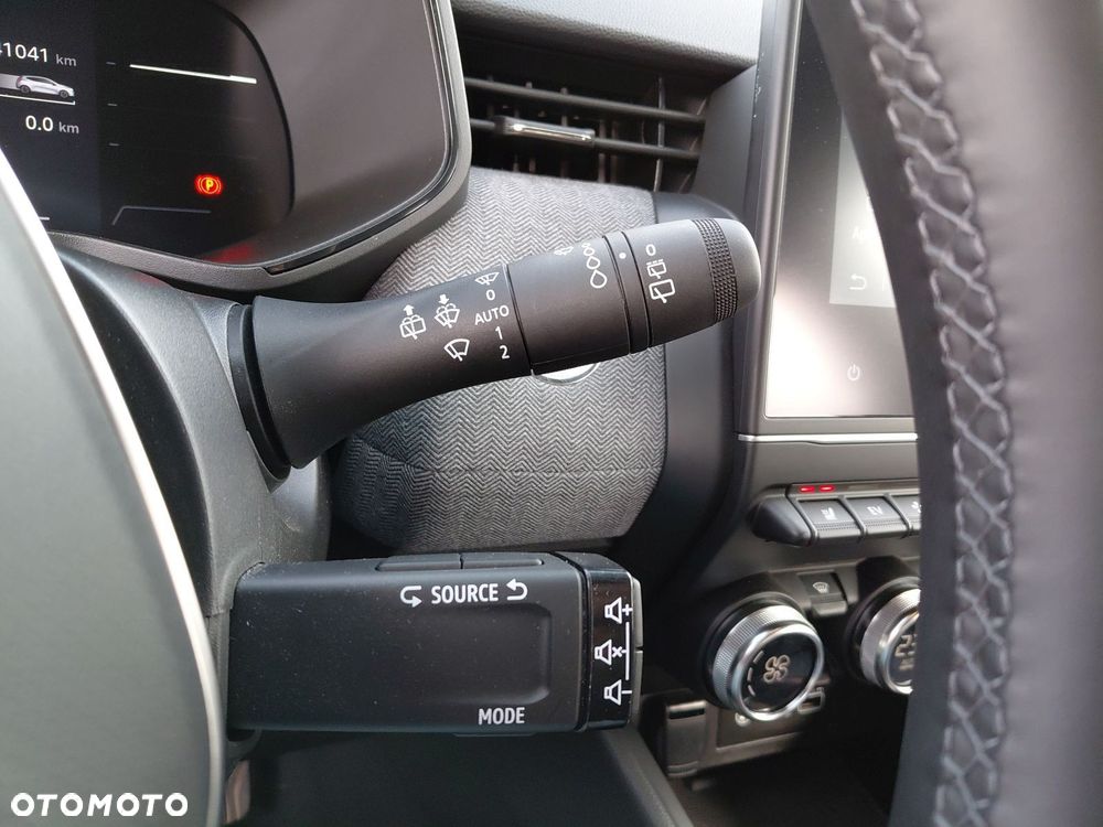 Renault Clio 1.6 E-TECH Techno - 25