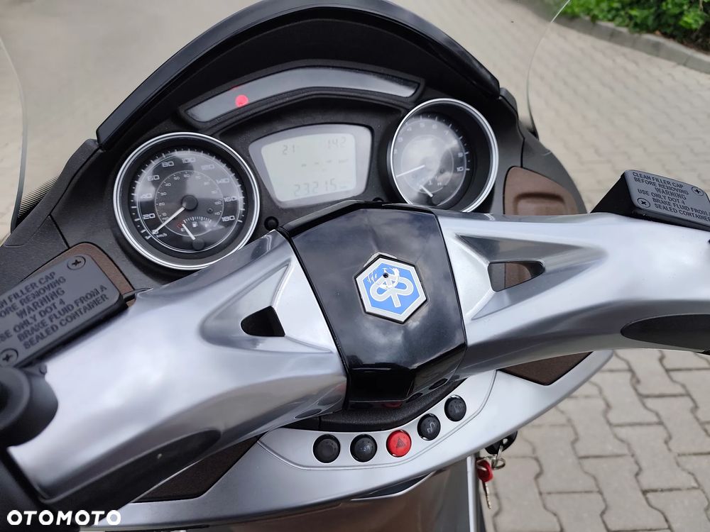 Piaggio X10 - 15