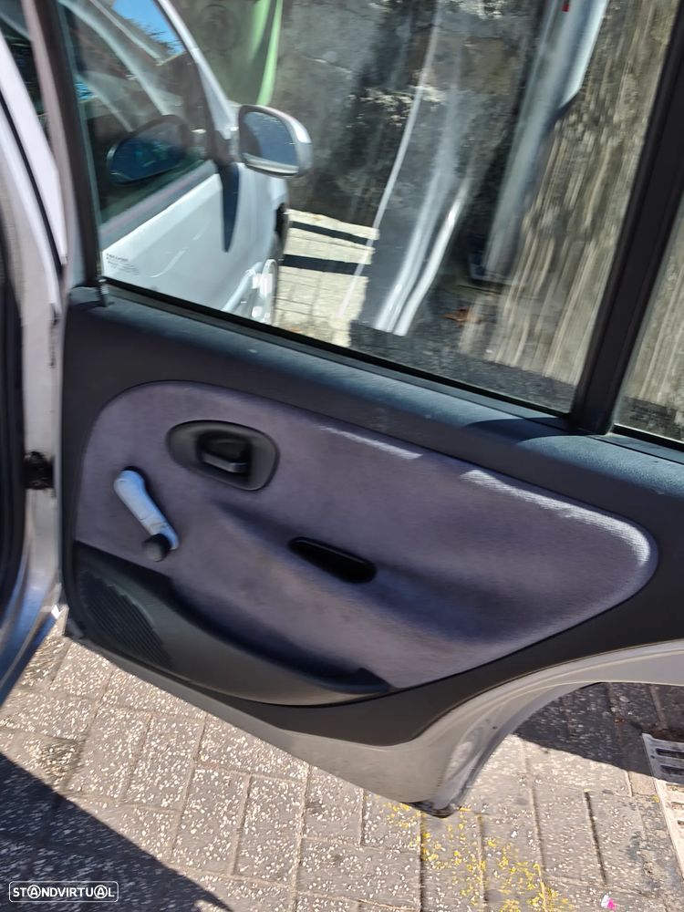 Citroën Saxo - 12