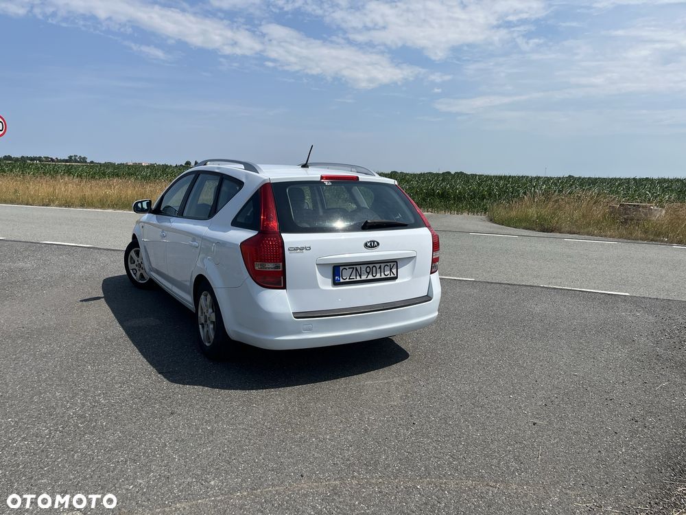 Kia Ceed - 3