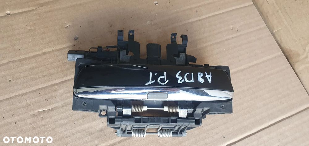 Klamka prawy tył tylna prawa KEYLESS GO Audi A8 D3 - 4