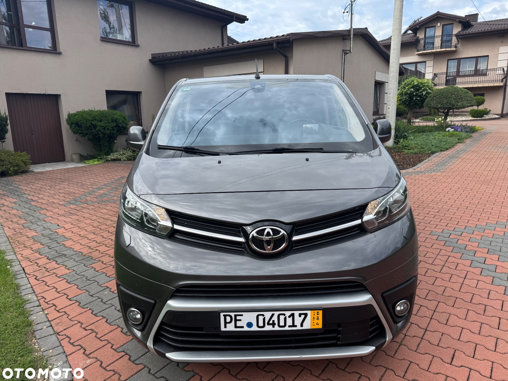 Toyota Proace Verso 2.0 D4-D Long Business - 3